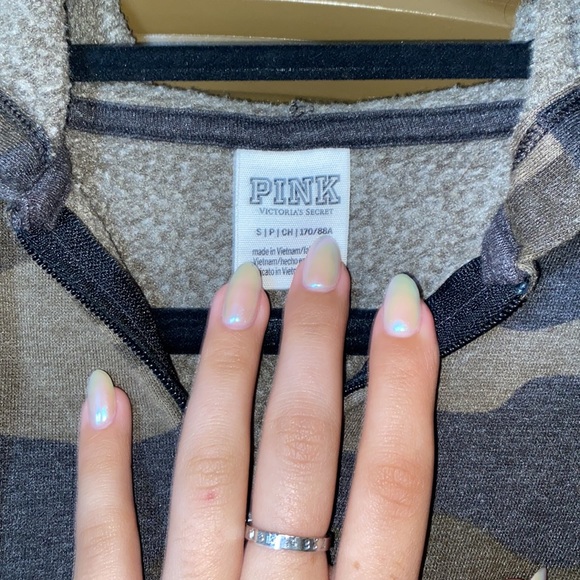 Camo Pink Zip up - Picture 2 of 3